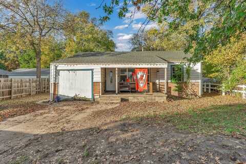 612 E Main St, Mulvane, KS 67110