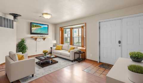 241 Maynard, Santa Fe, NM 87501