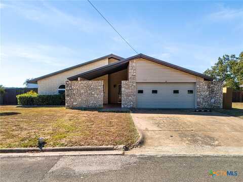 502 Fennimore Street, Gatesville, TX 76528