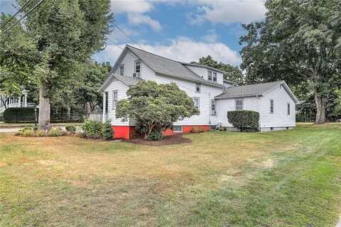 85 Governor Bradford Drive, Barrington, RI 02806