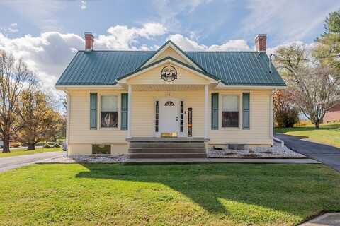 217 E Buck Ave, Rural Retreat, VA 24368