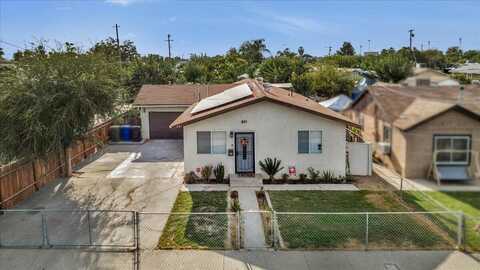 861 S Myrtle Avenue, Dinuba, CA 93618