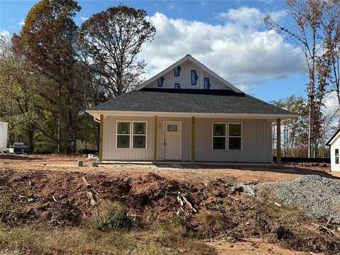 511 West End Boulevard, Madison, NC 27025