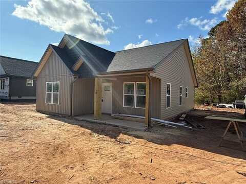 507 West End Boulevard, Madison, NC 27025