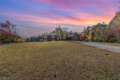 270 Beechwood Drive, Lexington, NC 27292