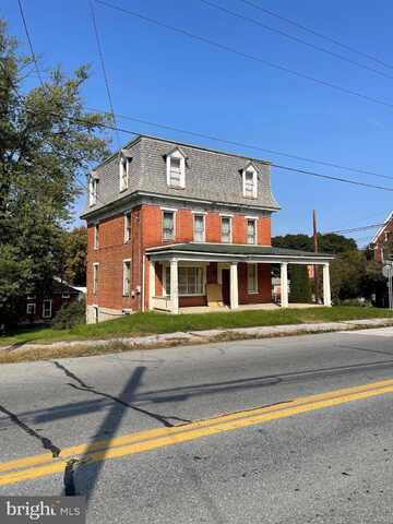 182 W MAIN STREET, WINDSOR, PA 17366