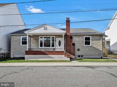 34 S MILL STREET, SAINT CLAIR, PA 17970