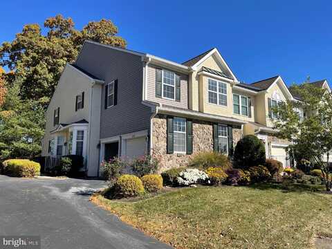 2201 WOODSIDE LANE, NEWTOWN SQUARE, PA 19073