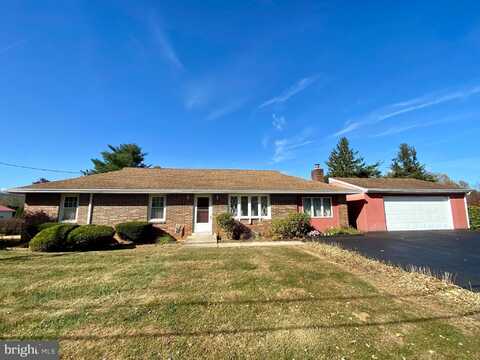 4 ADELE AVENUE, BLANDON, PA 19510