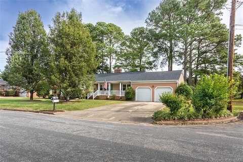 13 Robert Bruce Road, Poquoson, VA 23662