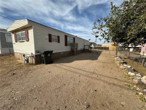 645 E Beverly Avenue, Kingman, AZ 86409