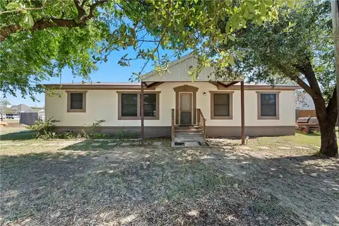 201 S Richards Street, Aquilla, TX 76622