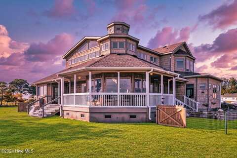 110 Barnes Lane, Knotts Island, NC 27950