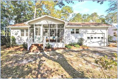 306 Willis Drive, Southport, NC 28461