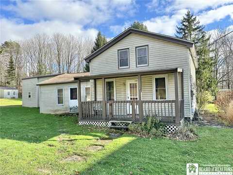 4495 E Railroad Avenue, Stockton, NY 14784