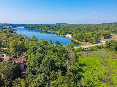 504 Moonstone Boulevard, Horseshoe Bend, AR 72512