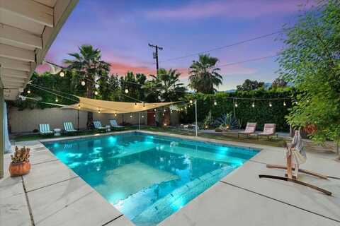 2015 Lawrence Street, Palm Springs, CA 92264