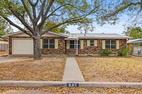 805 Edison St, Fredericksburg, TX 78624