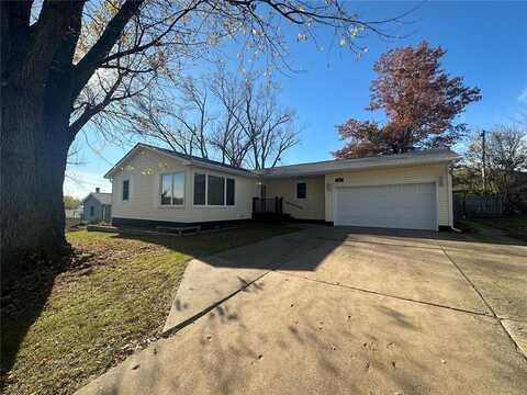 204 Glenbrook Drive SE, Cedar Rapids, IA 52403