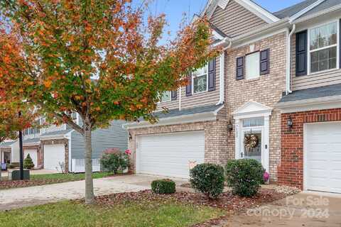 7182 Mariners Village Drive, Denver, NC 28037