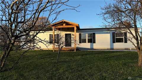 6845 Studebaker Road, Tipp City, OH 45371