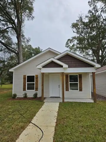 305 4th, Midland City, AL 36350