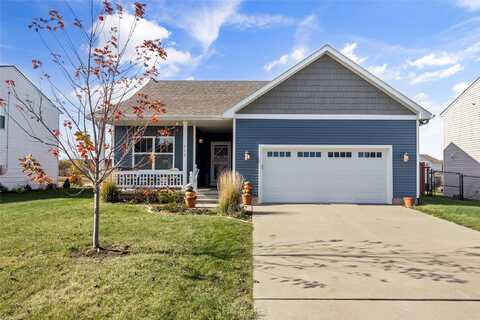 818 11th Avenue Circle N, Winterset, IA 50273