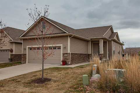 645 65th Place, West Des Moines, IA 50266