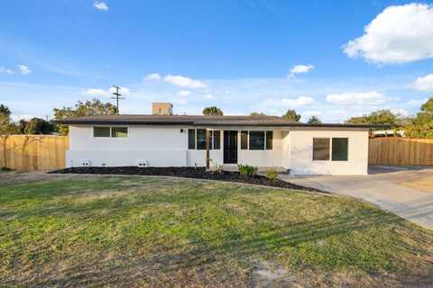 4615 Fountain Way E, Fresno, CA 93726