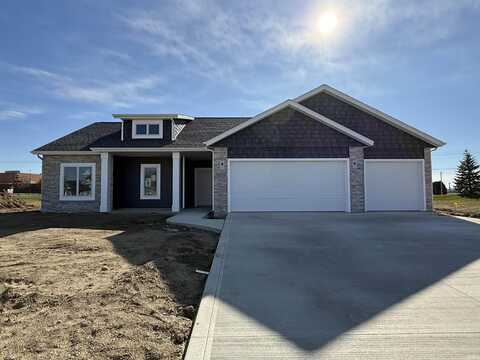 11903 Cross Winds Way, Fort Wayne, IN 46818