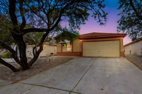 623 VISTA LUNA Lane SW, Albuquerque, NM 87121