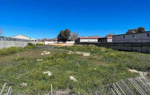 Ave R Vic 9th Ste, Palmdale, CA 93550