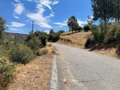 Austin Way / Lakeshore Rd, Lake Hughes, CA 93532