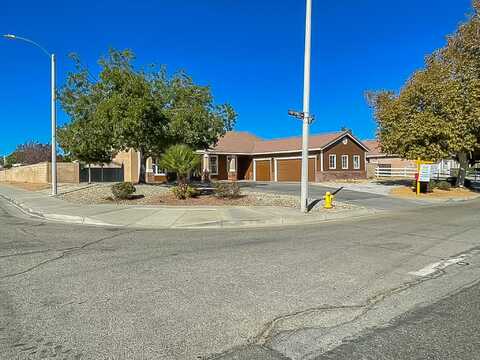 43309 W 45th Street, Lancaster, CA 93536