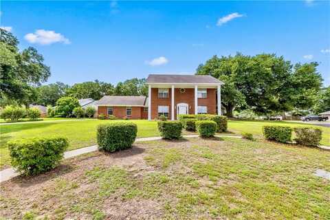 1129 Essex Drive, Mobile, AL 36695