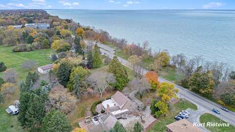 3205 Lakeshore Drive, Saint Joseph, MI 49085