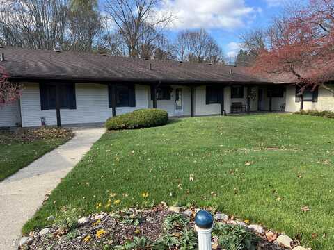 221 Bona Vista Drive NW, Grand Rapids, MI 49504