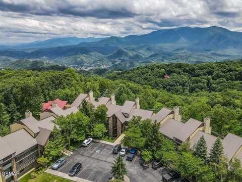 1130 Ski View Drive, Gatlinburg, TN 37738