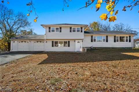 6 Golf Course Rd, Roxbury Township, NJ 07876