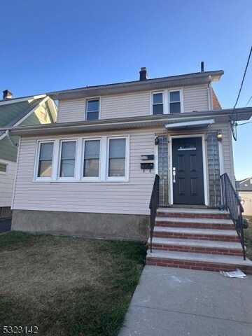 24 Alaska St, Garfield, NJ 07026