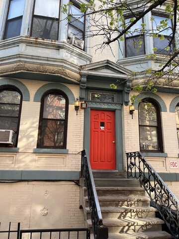 219 PARK AVE, Hoboken, NJ 07030