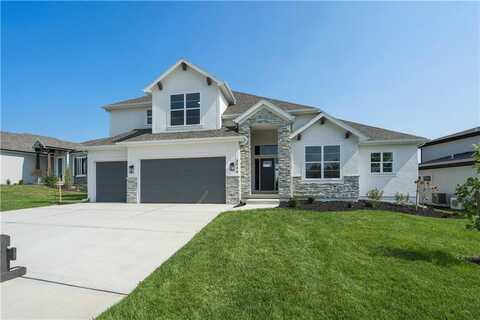 2762 SW 11th Terrace, Lees Summit, MO 64081