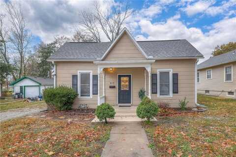 213 N Lake Street, Pleasant Hill, MO 64080