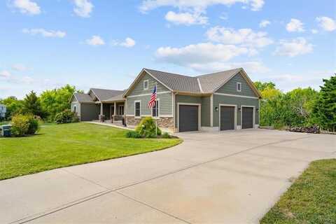 9220 Shorewood Drive, De Soto, KS 66018