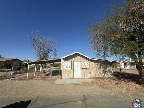 520 E Delta St, Calipatria, CA 92233