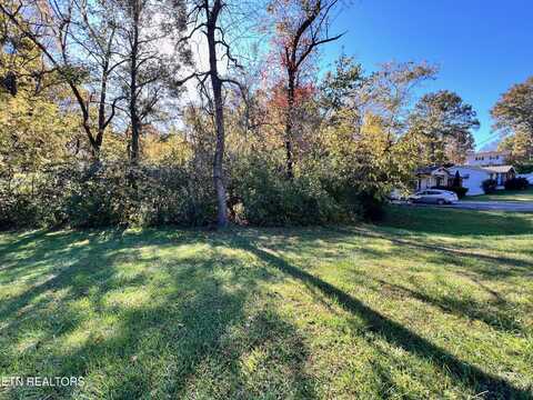 1812 S Hills Drive, Knoxville, TN 37920