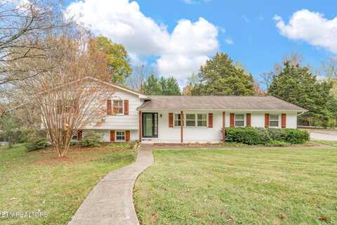 7504 NW Deane Hill Drive, Knoxville, TN 37919