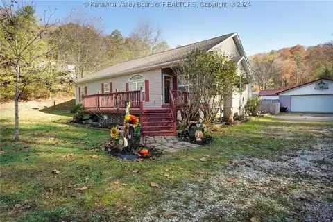 585 Pauley Road, South Charleston, WV 25302