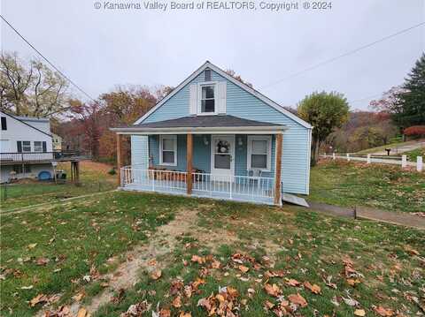 20 Conner Road, Nitro, WV 25143