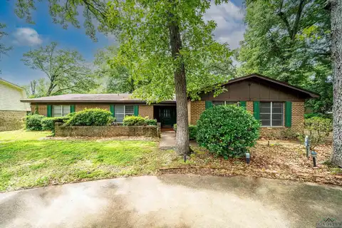 2813 Teakwood Dr., Longview, TX 75605